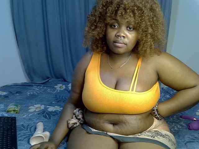 Sexxysue1 Live Webcam on BongaCams