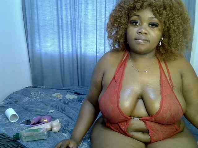 Sexxysue1 Live Webcam on BongaCams