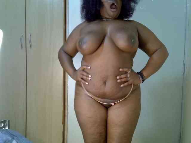 Model: Sexxysue1