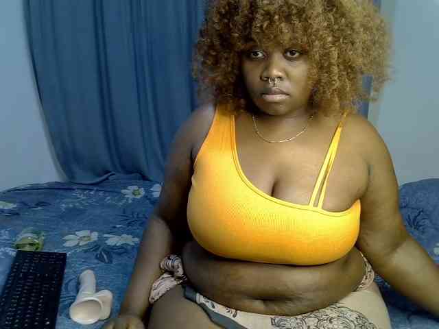 Sexxysue1 Live Webcam on BongaCams