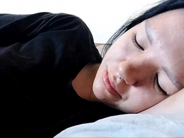 OdeliaBroomhead live cam on BongaCams