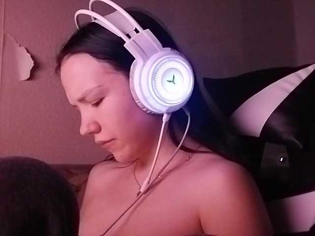 OdeliaBroomhead live cam on BongaCams