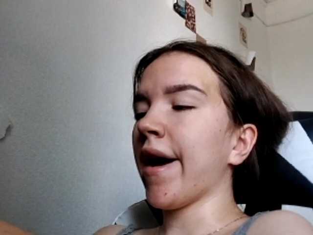 OdeliaBroomhead live cam on BongaCams