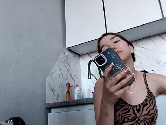 OdeliaBroomhead live cam on BongaCams