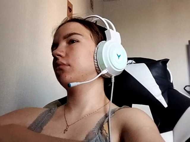 OdeliaBroomhead live cam on BongaCams
