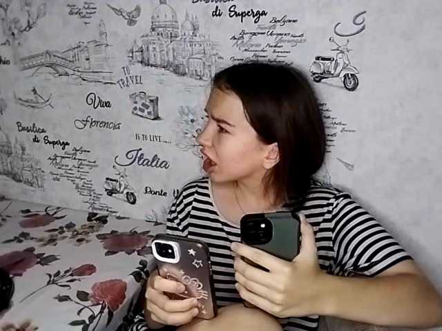 OdeliaBroomhead live cam on BongaCams