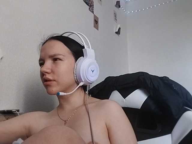 OdeliaBroomhead live cam on BongaCams