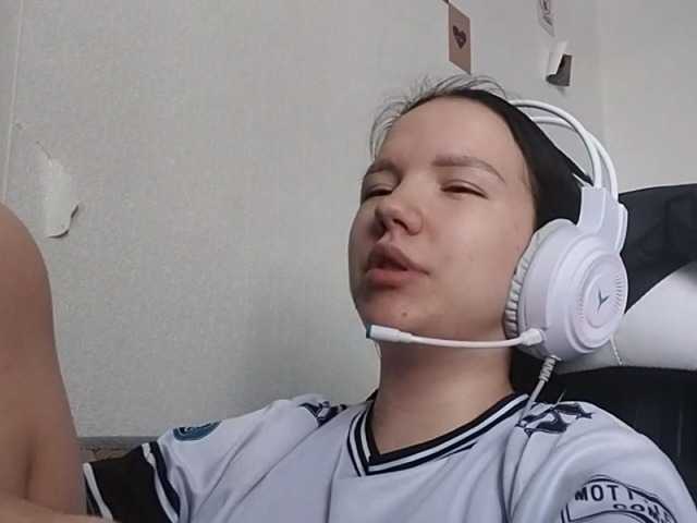 OdeliaBroomhead live cam on BongaCams