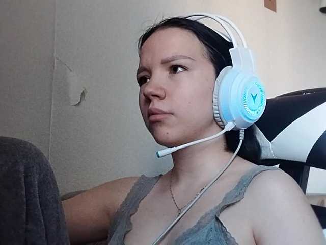 OdeliaBroomhead live cam on BongaCams