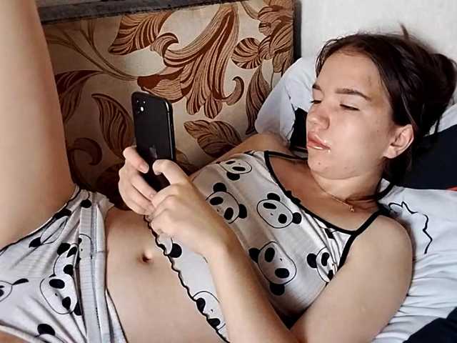 OdeliaBroomhead live cam on BongaCams