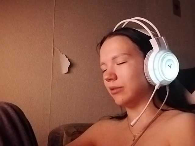 OdeliaBroomhead live cam on BongaCams
