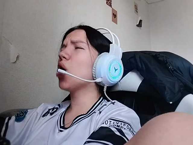 OdeliaBroomhead live cam on BongaCams