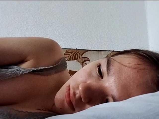 OdeliaBroomhead live cam on BongaCams