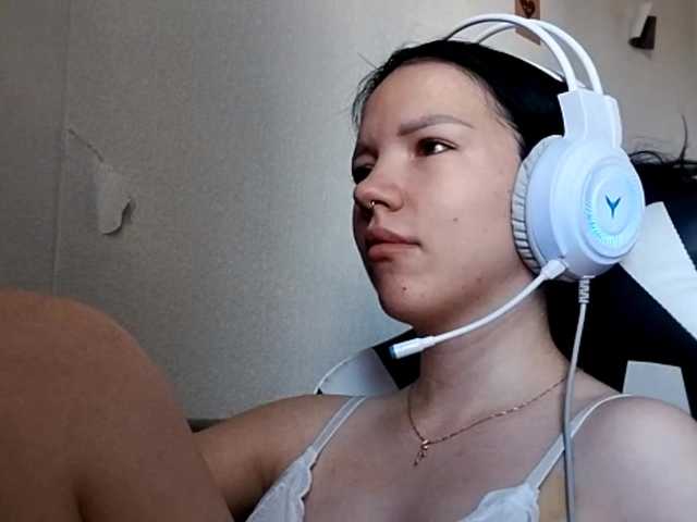 OdeliaBroomhead live cam on BongaCams