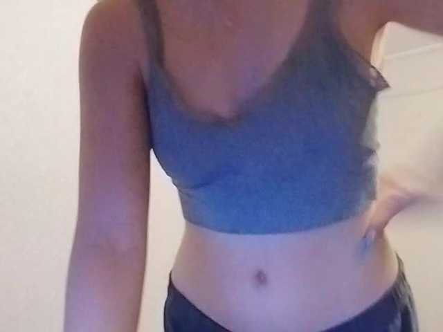 OdeliaBroomhead live cam on BongaCams