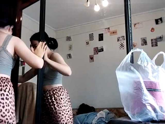 OdeliaBroomhead live cam on BongaCams