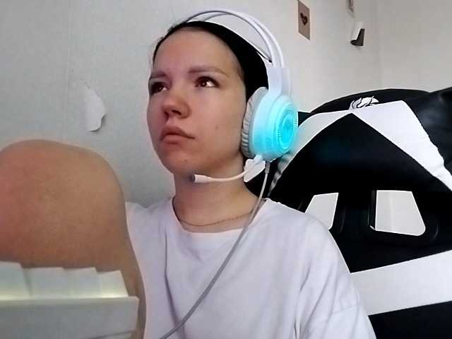 OdeliaBroomhead live cam on BongaCams