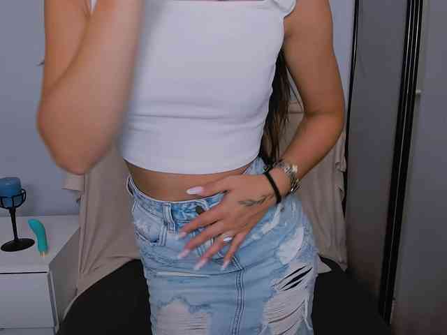 Model: CarlaGirl