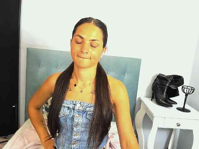 CarlaGirl webcam