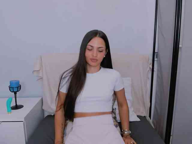 Model: CarlaGirl