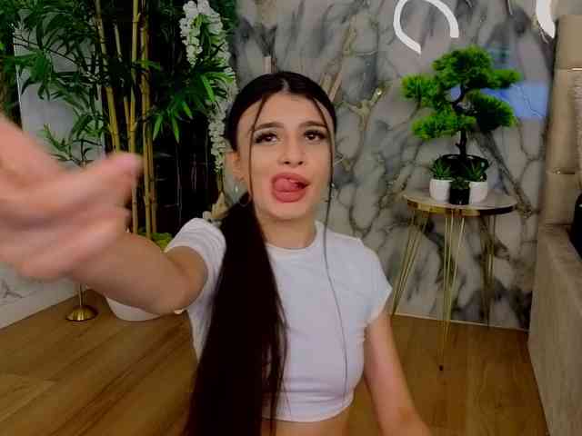 AshleyKartter webcam