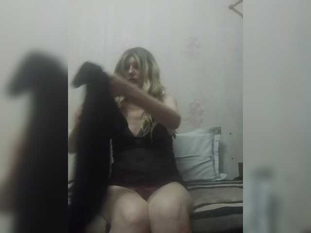 Kolibrii live cam on BongaCams