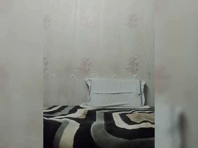 Kolibrii live cam on BongaCams