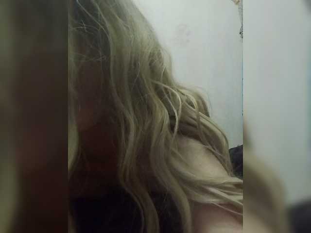 Kolibrii live cam on BongaCams