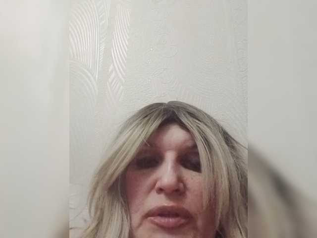 Kolibrii live cam on BongaCams
