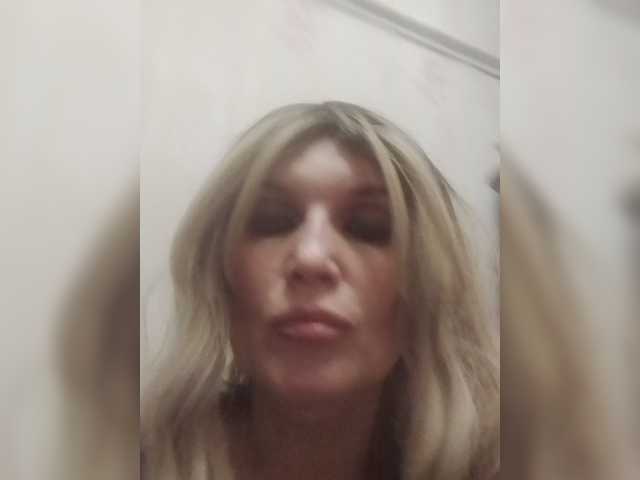 Kolibrii live cam on BongaCams