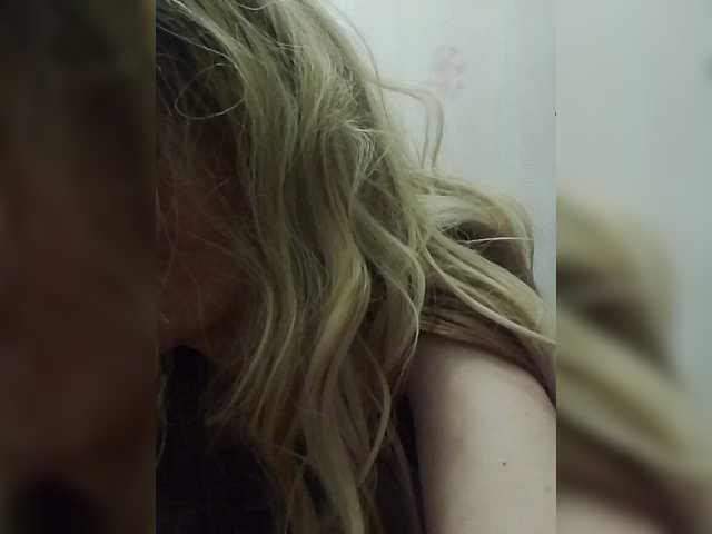 Kolibrii live cam on BongaCams