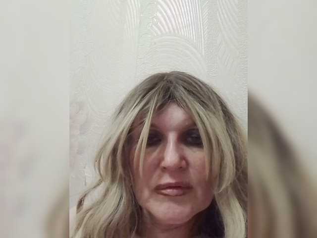 Kolibrii live cam on BongaCams