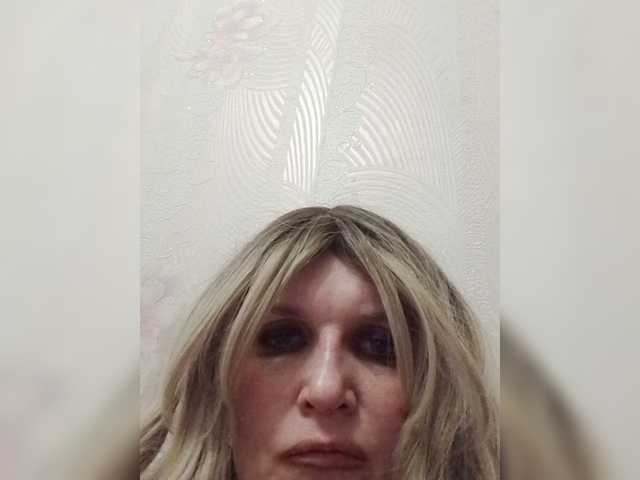 Kolibrii live cam on BongaCams