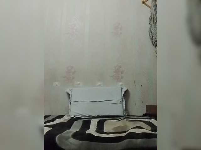 Kolibrii live cam on BongaCams