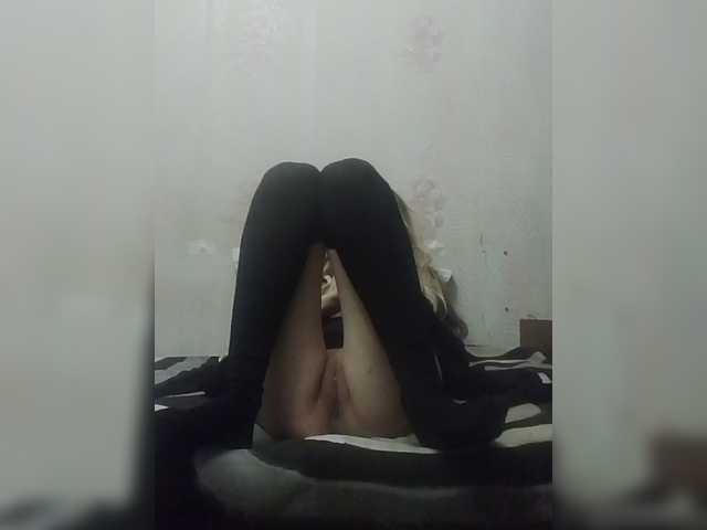 Kolibrii live cam on BongaCams