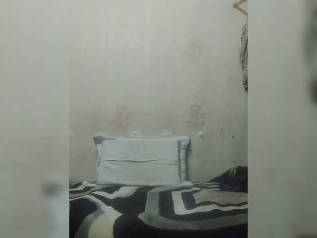 Kolibrii live cam on BongaCams
