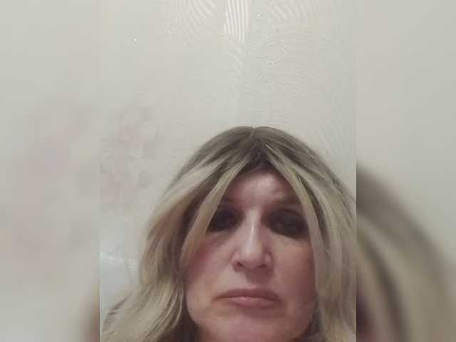 Kolibrii live cam on BongaCams