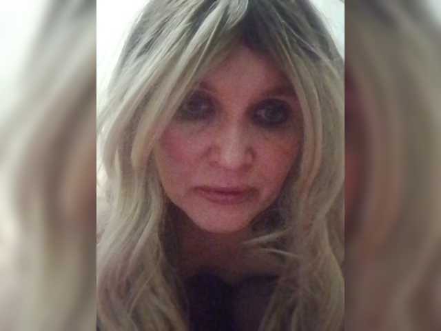 Kolibrii live cam on BongaCams