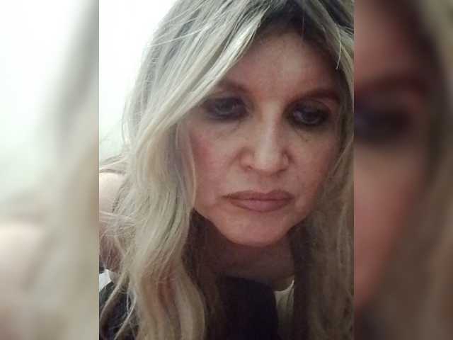 Kolibrii — live female cam