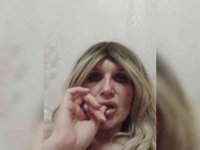 Kolibrii Live Webcam on BongaCams