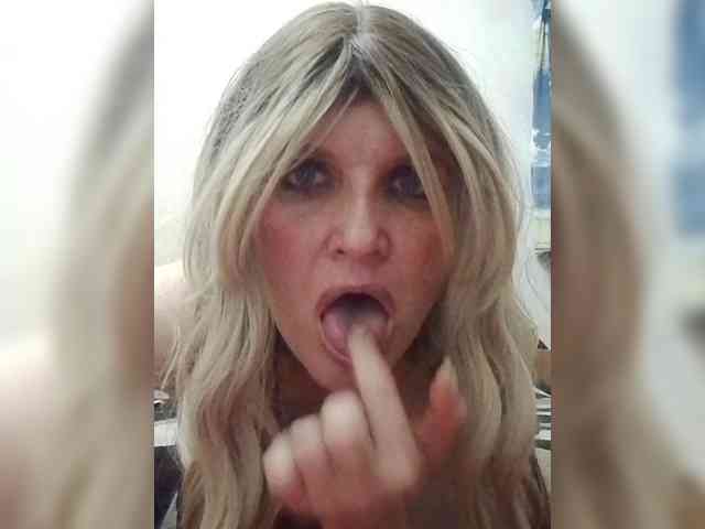 Kolibrii Live Webcam on BongaCams
