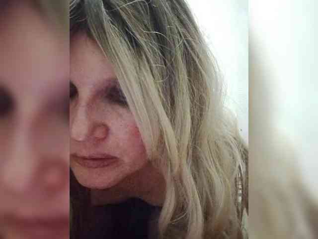 Kolibrii Live Webcam on BongaCams