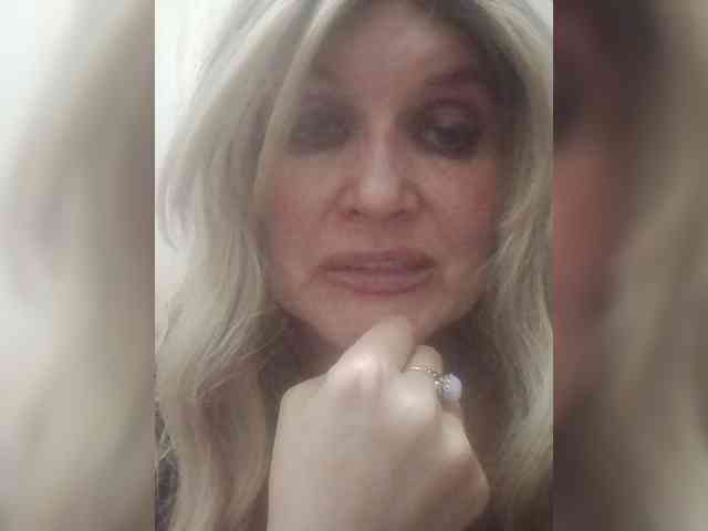 Kolibrii's webcam live show