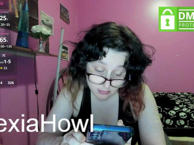AlexiaHowl webcam