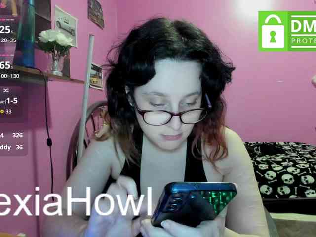 AlexiaHowl webcam