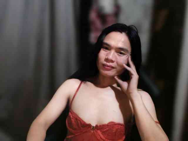 smallsimple Live Webcam on BongaCams