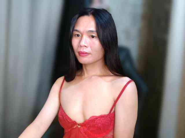 smallsimple Live Webcam on BongaCams