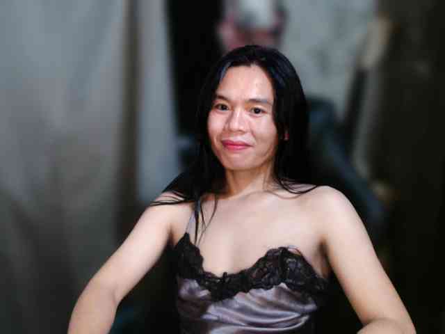 smallsimple Live Webcam on BongaCams