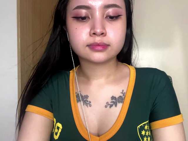 KathrineMagley live cam on BongaCams