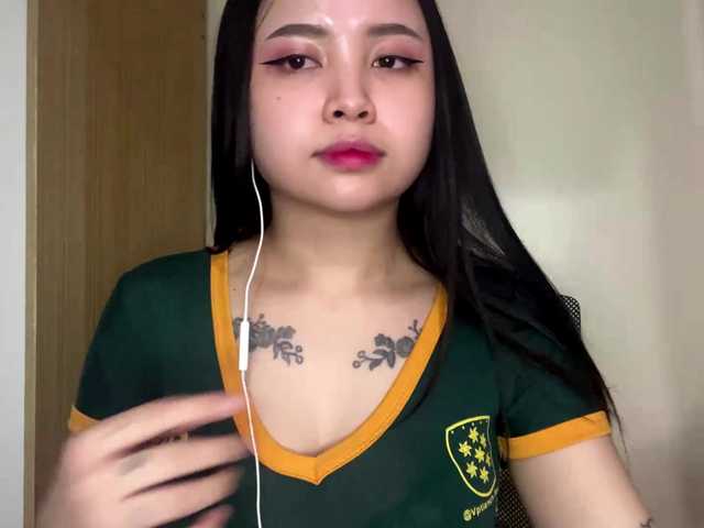 KathrineMagley live cam on BongaCams